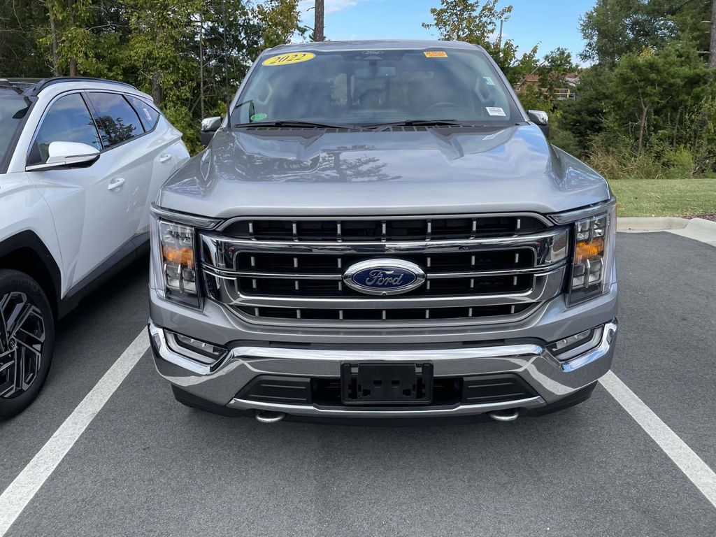 2022 Ford F-150 Lariat photo 2