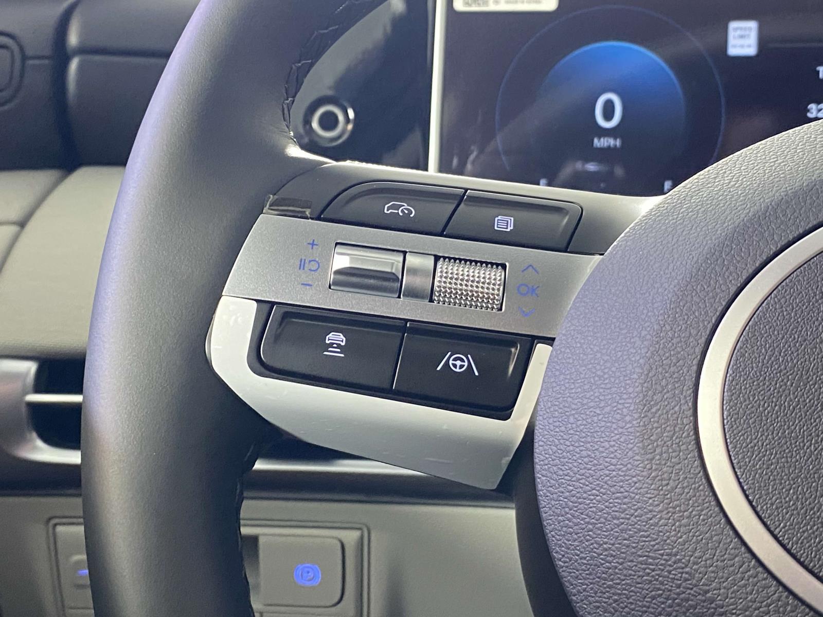 2025 Hyundai Tucson Limited - Photo 12