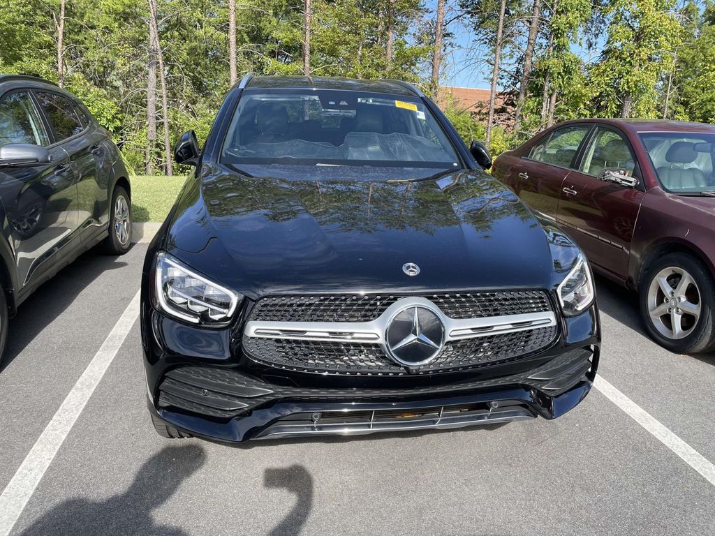 2022 Mercedes Benz GLC 300 4MATIC photo 2