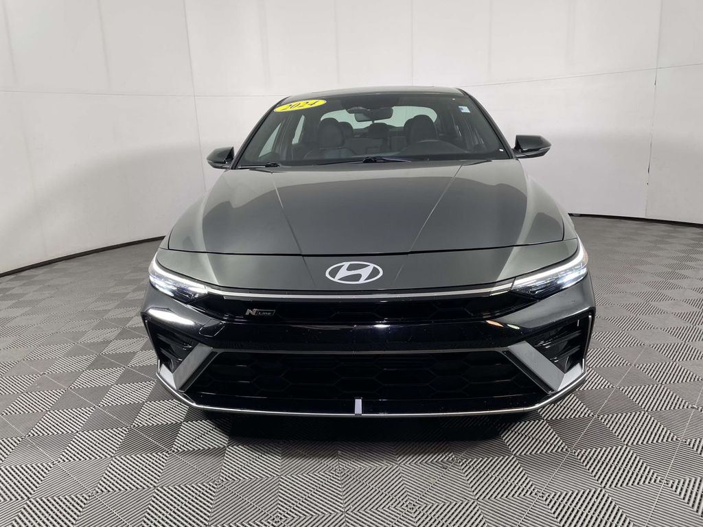 2024 Hyundai Elantra N Line photo 2
