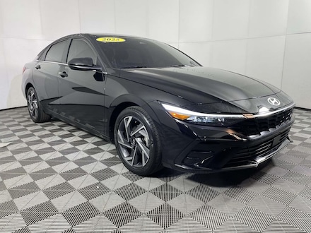2025 Hyundai Elantra SEL Convenience Sedan