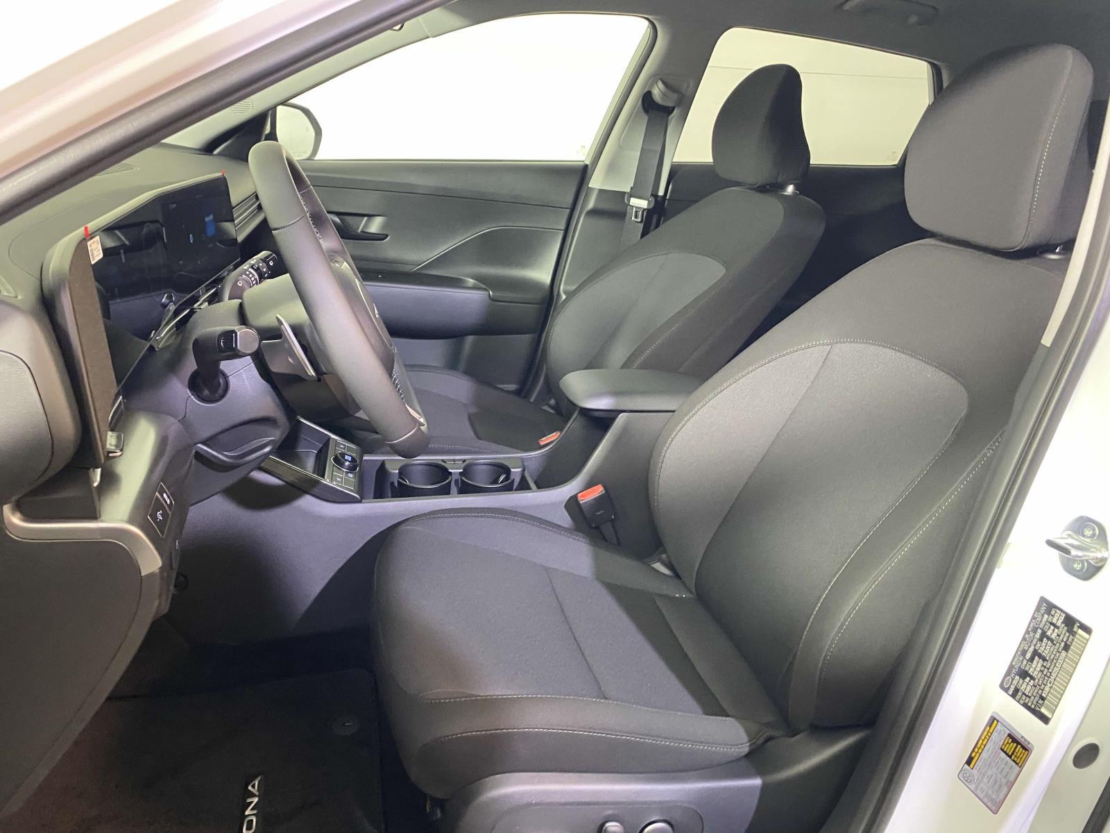 2025 Hyundai Kona EV SEL - Photo 10