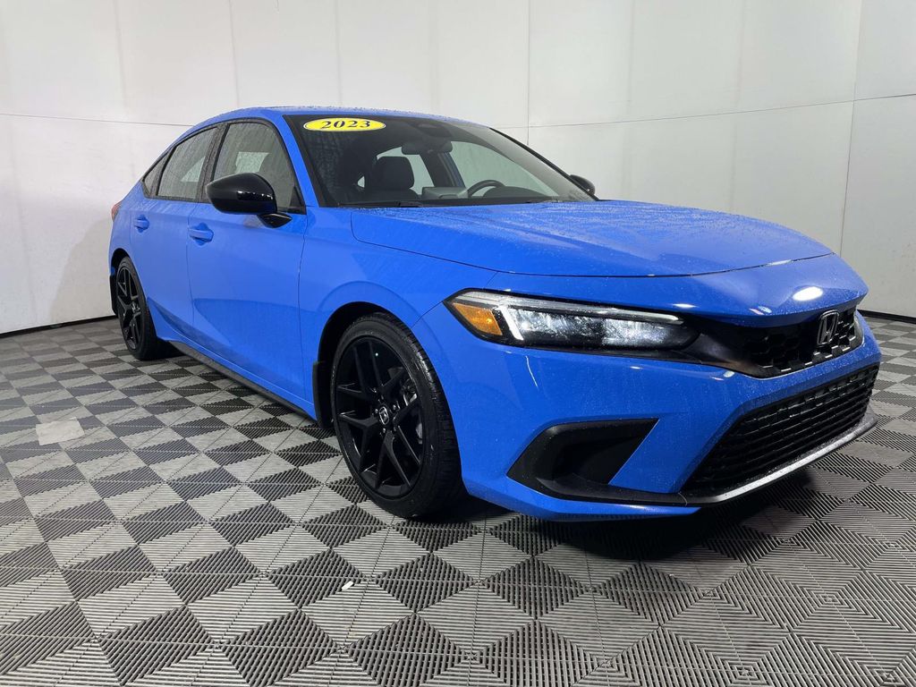2023 Honda Civic Hatchback Sport's photo