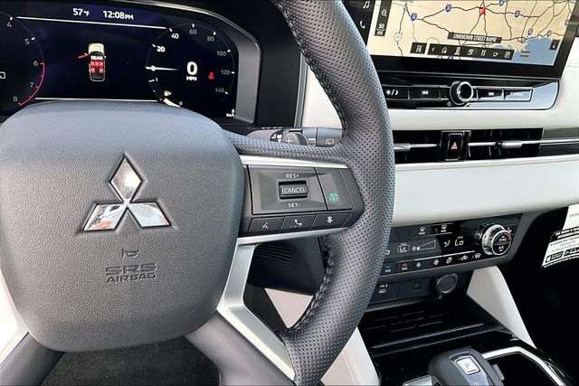 2026 Mitsubishi Outlander SEL - Photo 12