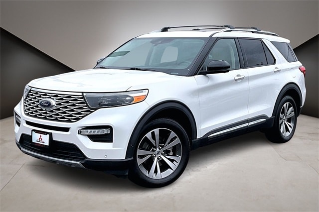 2020 Ford Explorer Platinum's photo