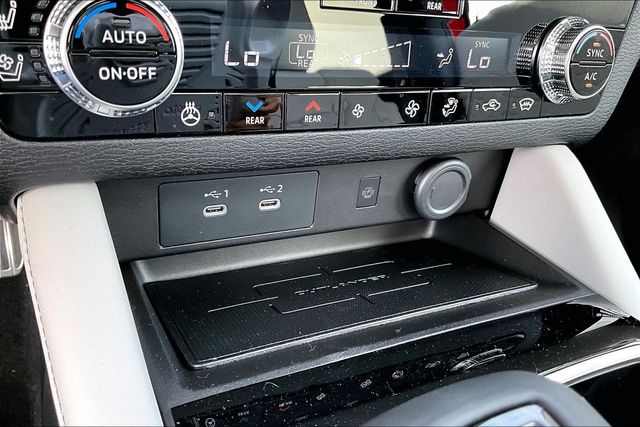 2026 Mitsubishi Outlander SEL - Photo 15