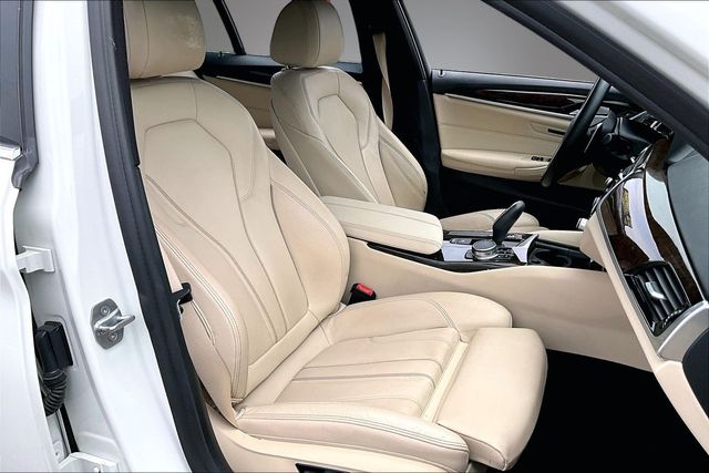 2017 BMW 5 Series 530i - Photo 26