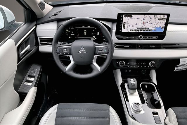 2026 Mitsubishi Outlander SE - Photo 8