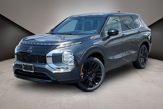 2026 Mitsubishi Outlander LE FWD's photo