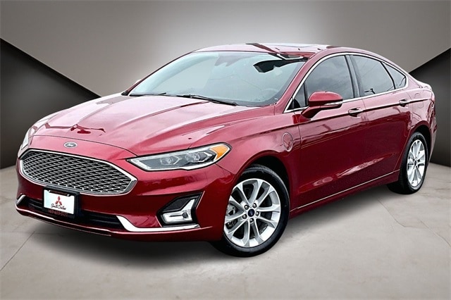 2019 Ford Fusion Energi Titanium's photo