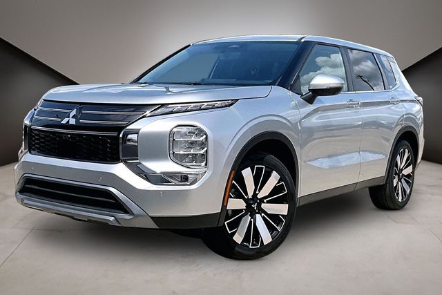 Certified Pre-Owned 2025 Mitsubishi Outlander SE