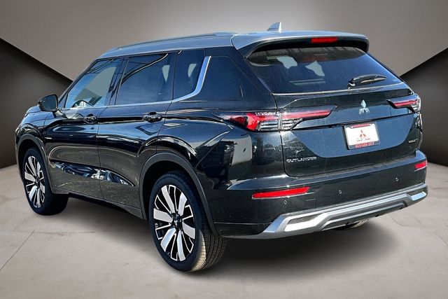 2025 Mitsubishi Outlander SEL Platinum Edition