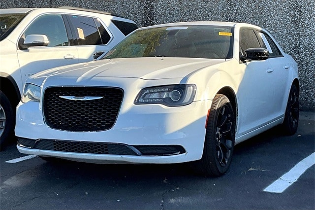 2019 Chrysler 300 Touring
