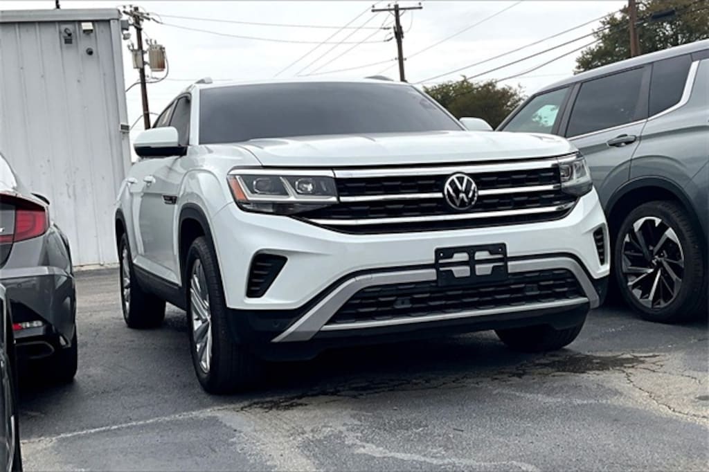 Used 2020 Volkswagen Atlas Cross Sport 2.0T SE w/Technology SUV