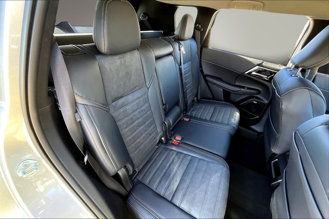 2026 Mitsubishi Outlander SE - Photo 10