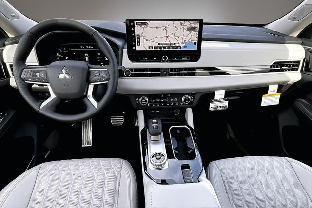 2026 Mitsubishi Outlander SEL - Photo 7