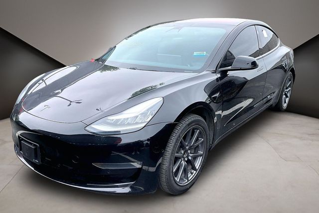 2019 Tesla Model 3 Rear-Wheel Drive Mid Range's photo