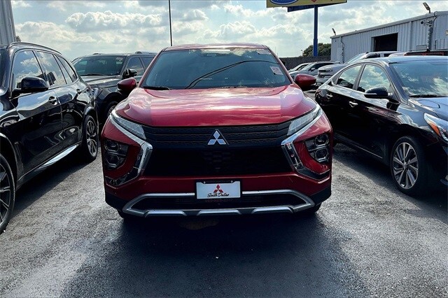 2024 Mitsubishi Eclipse Cross SE photo 4
