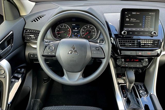2026 Mitsubishi Eclipse Cross LE - Photo 8