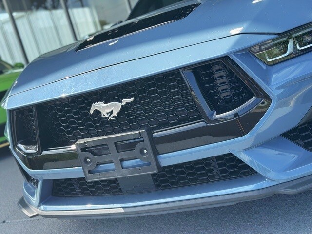 2024 Ford Mustang GT Premium photo 2