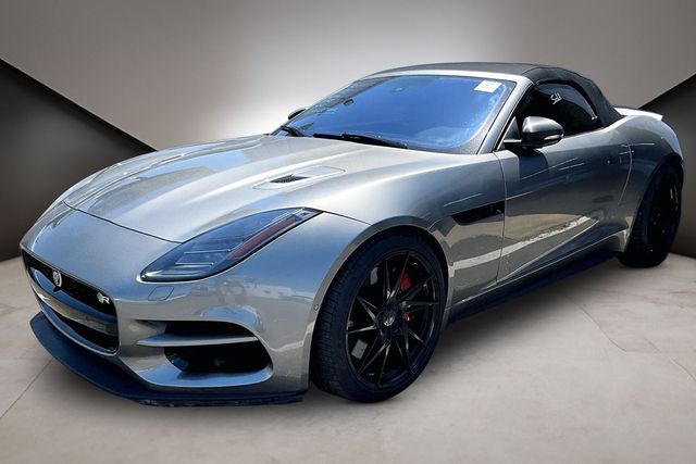 2018 Jaguar F-TYPE R Convertible's photo