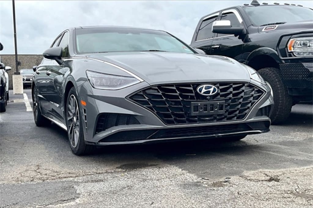 Used 2021 Hyundai Sonata Limited Sedan