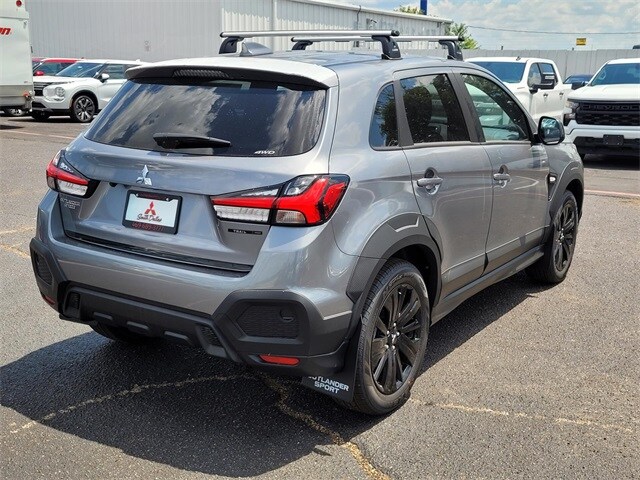 2025 Mitsubishi Outlander Sport SE photo 3
