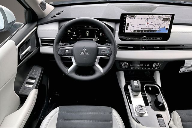 2026 Mitsubishi Outlander SE - Photo 8