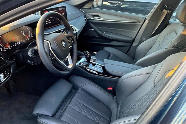 2023 Bmw 530i xDrive photo 2