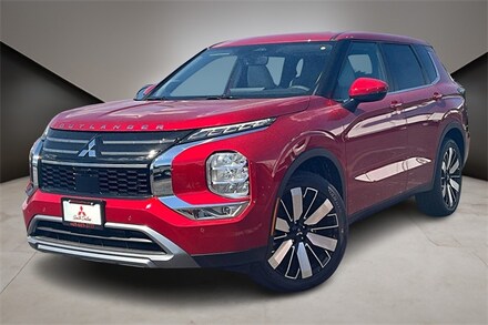 2025 Mitsubishi Outlander SE SUV