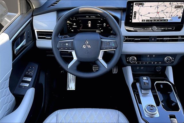 2026 Mitsubishi Outlander SEL - Photo 8