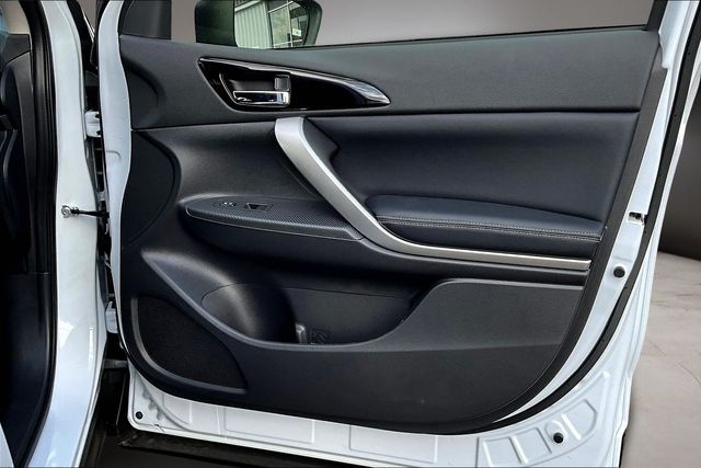 2025 Mitsubishi Eclipse Cross SE - Photo 28