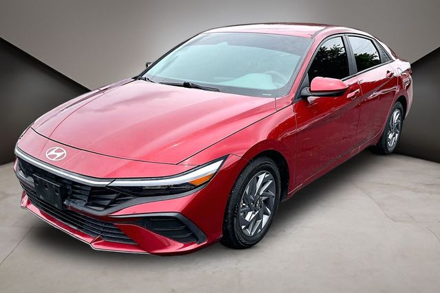 2024 Hyundai Elantra 2.0 SEL IVT's photo