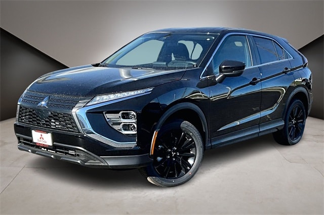 2026 Mitsubishi Eclipse Cross LE's photo