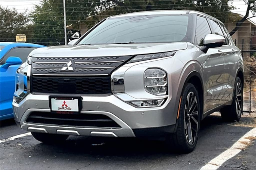 Certified 2023 Mitsubishi Outlander SE SUV