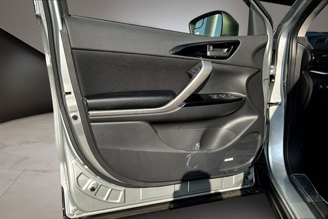 2026 Mitsubishi Eclipse Cross LE - Photo 20