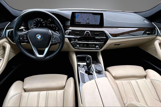 2017 BMW 5 Series 530i - Photo 7