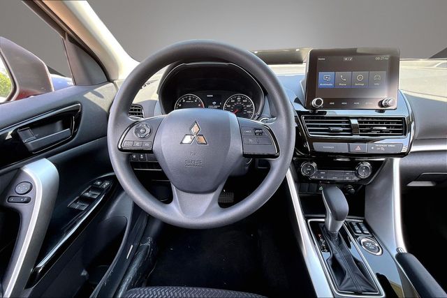 2026 Mitsubishi Eclipse Cross LE - Photo 8