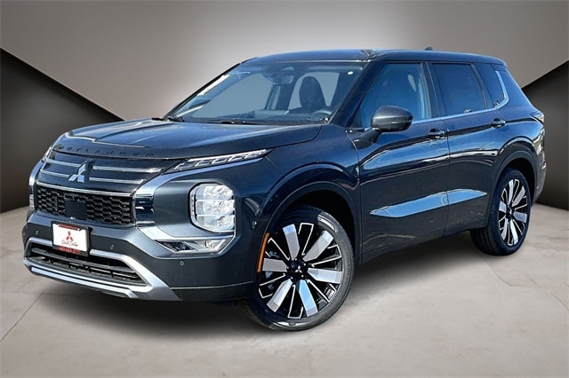 2025 Mitsubishi Outlander SE's photo