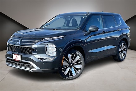 2025 Mitsubishi Outlander SE SUV