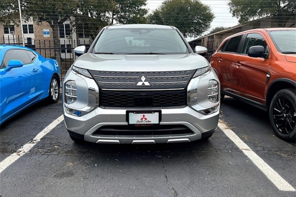 Certified 2023 Mitsubishi Outlander SE SUV
