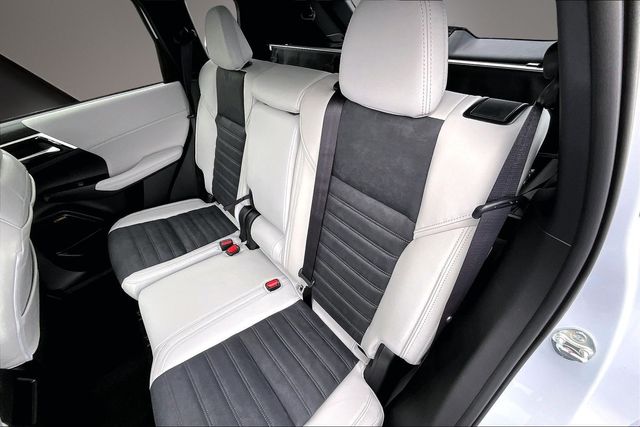 2026 Mitsubishi Outlander SE - Photo 22