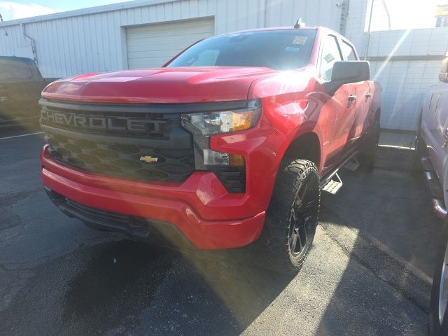 2022 Chevrolet Silverado 1500 Custom 4X4 Crew Cab Short Box's photo