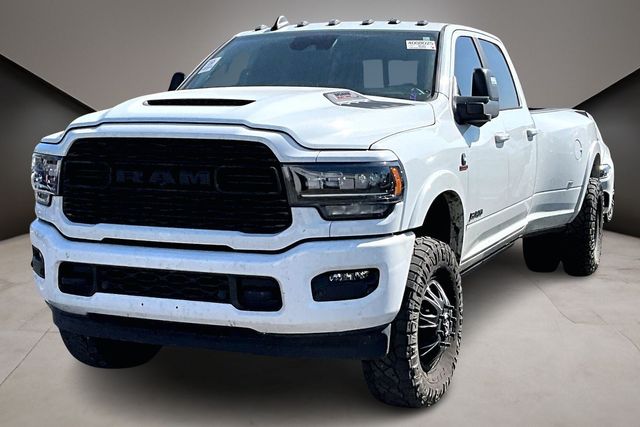 2024 RAM 3500 Limited 4X4 Crew Cab LWB's photo