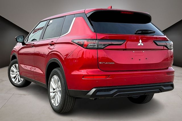 2026 Mitsubishi Outlander ES
