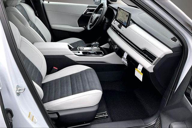 2026 Mitsubishi Outlander SE - Photo 29