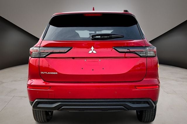 2026 Mitsubishi Outlander ES