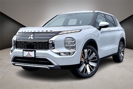 2025 Mitsubishi Outlander SE SUV