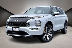 2025 Mitsubishi Outlander SE SUV