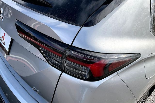 2026 Mitsubishi Outlander SE - Photo 23